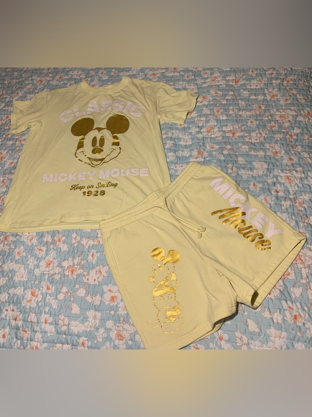 Woman’s set with Mickey Mouse graphics.